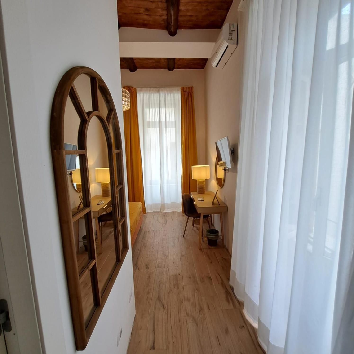Hotel Domus Sirena à Naples Extérieur photo