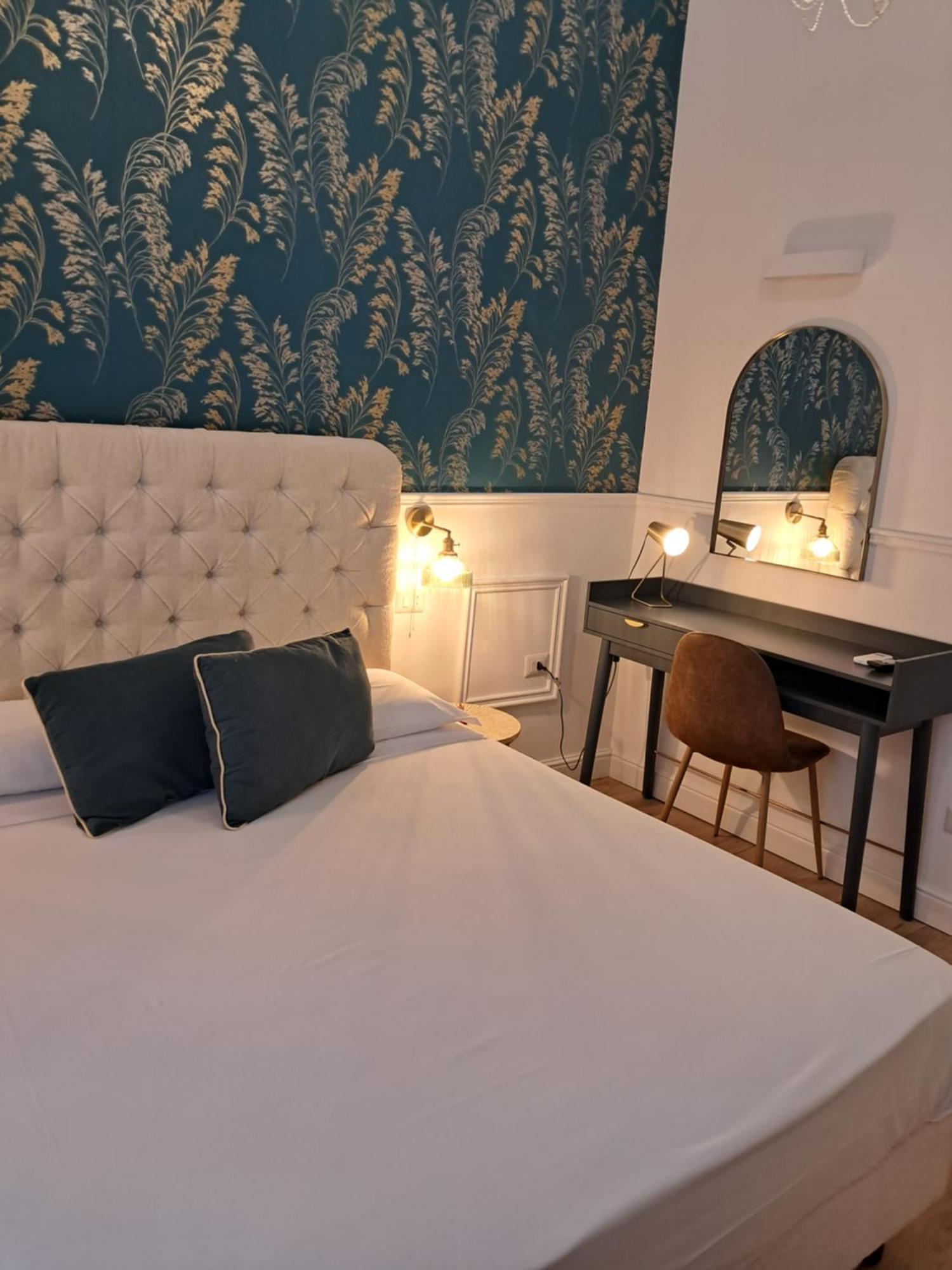 Hotel Domus Sirena à Naples Extérieur photo