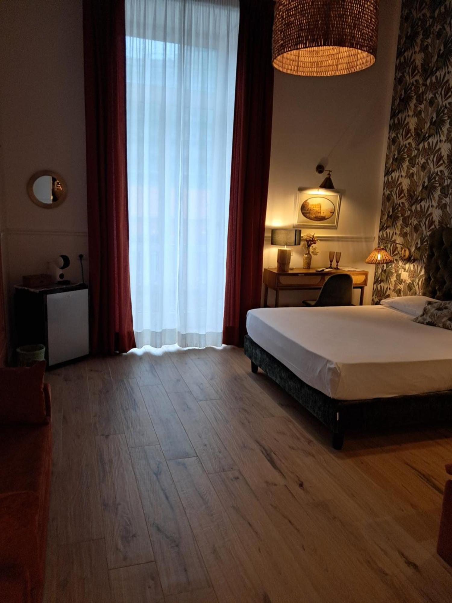 Hotel Domus Sirena à Naples Extérieur photo